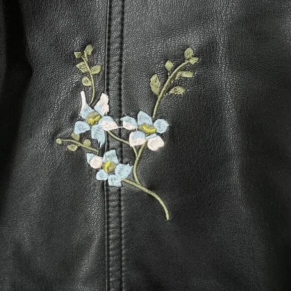 Christopher & Banks Black Faux Leather Jacket Floral Embroidery Snap Zip Large - Picture 13 of 16